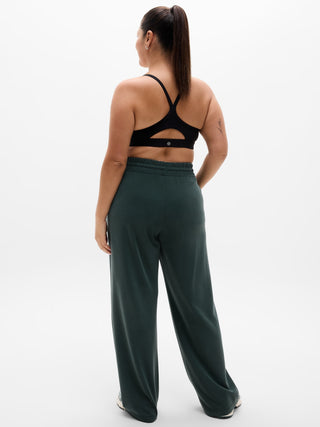 Pantalón Recto Talle Medio con Bolsillos