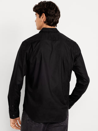 Camisa de popelina de corte clásico para uso diario.
