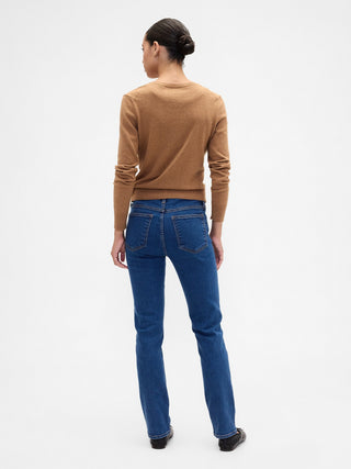 Mid Rise Classic Straight Jeans.
