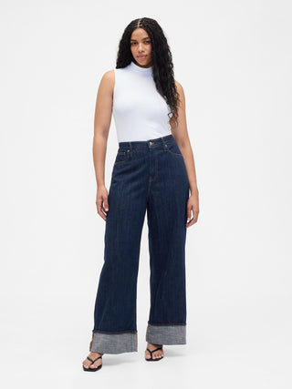 Jeans anchos de talle alto.