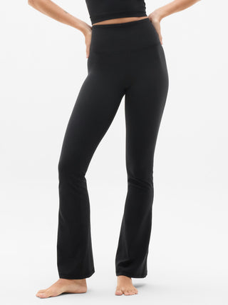 Pantalón acampanado de talle ultraalto Elation.