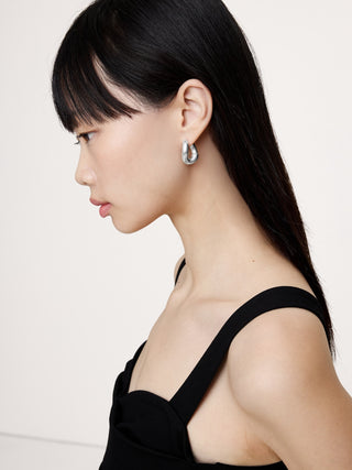 Aretes Anchos con Forma Ovalada