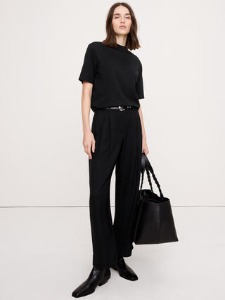 Camiseta Manga Corta Cuello Alto de Algodón