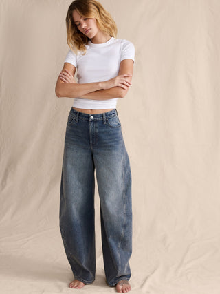 Jeans Barrel Talle Alto con Bolsillos