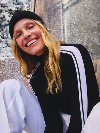 Camiseta Manga Larga Cuello Alto con Detalle Raya