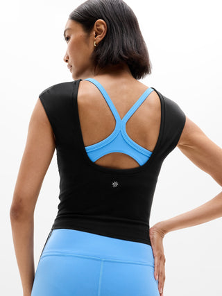 Camiseta Deportiva con Espalda Abierta