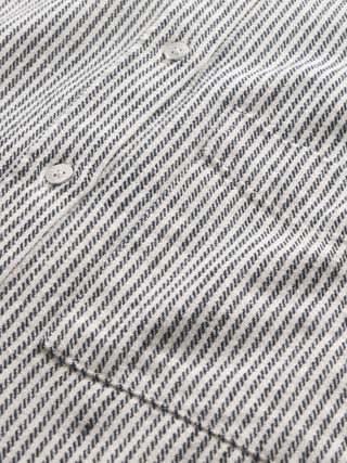 Camisa oversize de lino y algodón.
