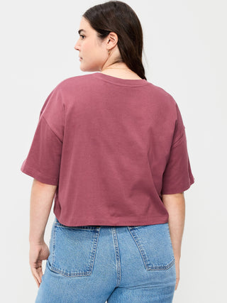 Camiseta corta extragrande con cuello redondo vintage.