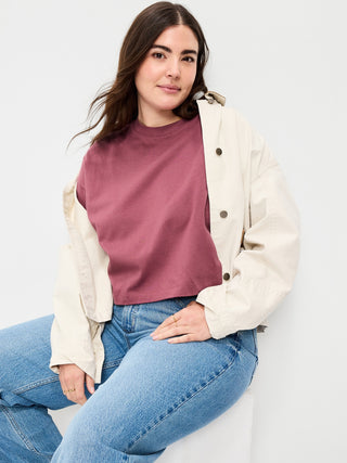 Camiseta corta extragrande con cuello redondo vintage.