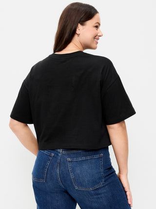 Camiseta corta extragrande con cuello redondo vintage.