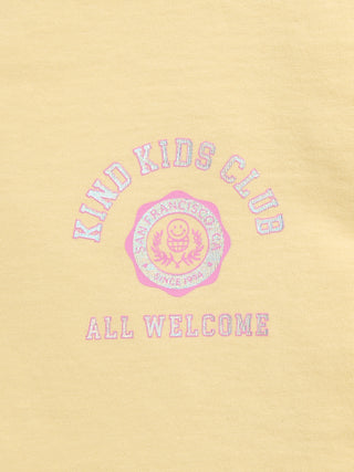 Camiseta gráfica extragrande para niñas pequeñas.