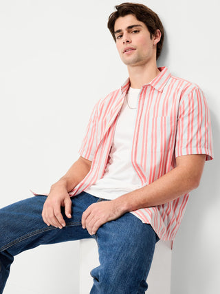 Camisa de corte clásico para uso diario.