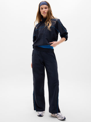 Chaqueta Deportiva Cuello Alto con Bolsillos