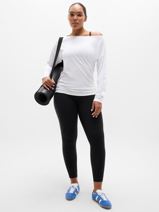 Camiseta Deportiva Manga Larga con Hombro Descubierto