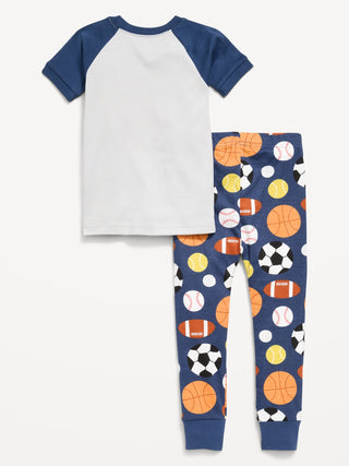 Conjunto de pijama ajustado con estampado gráfico para niños pequeños y bebés.