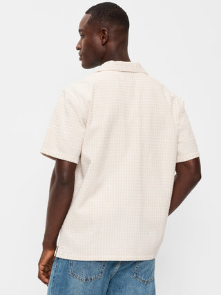 Camisa Camp de manga corta en jacquard texturizado.