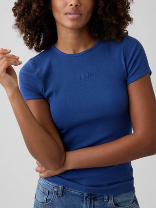 Camiseta moderna con logo Rib Gap.