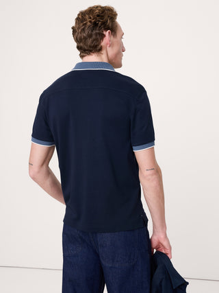Polo con toque de lujo.