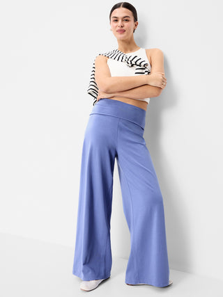 Pantalones anchos plegables PowerChill de cintura alta.