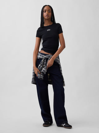 Camiseta moderna con logo Rib Gap.