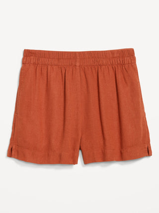 High-waisted shorts with elastic waistband