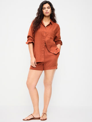 High-waisted shorts with elastic waistband