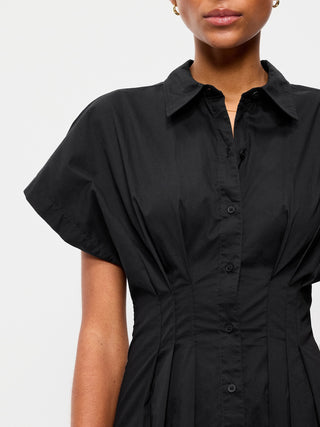Vestido camisero midi con cintura fruncida.