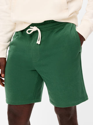 Shorts con logo de rotación: entrepierna de 7 pulgadas.