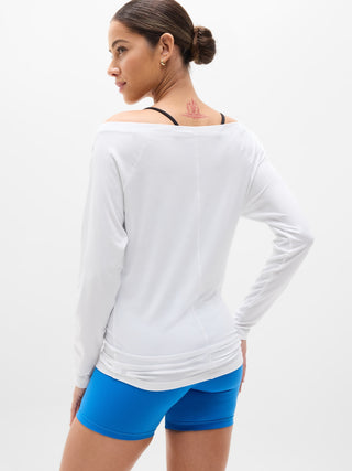 Camiseta Deportiva Manga Larga con Hombro Descubierto