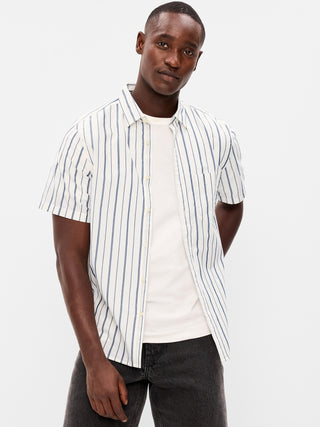 Camisa de corte clásico para uso diario.