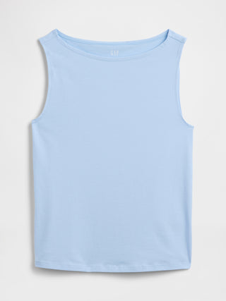Camiseta sin mangas con cuello barco.