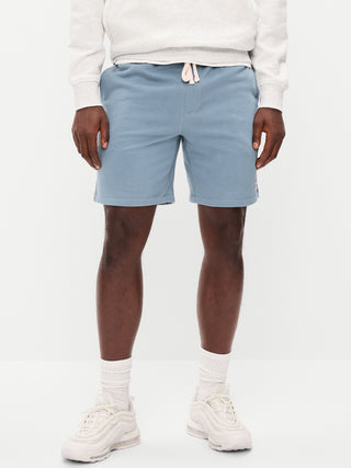 Shorts con logo de rotación: entrepierna de 7 pulgadas.