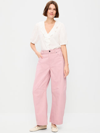 Pantalones chinos tipo barril de tiro medio.