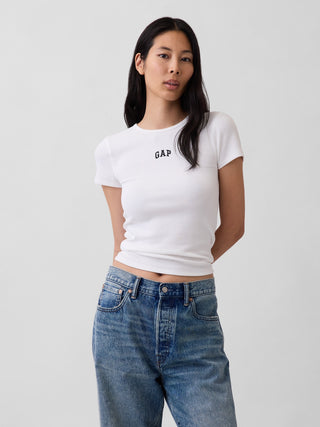 Camiseta moderna con logo Rib Gap.
