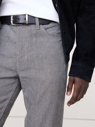 Pantalón traveller slim de lino y algodón.