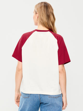 Camiseta raglán vintage con cuello redondo.