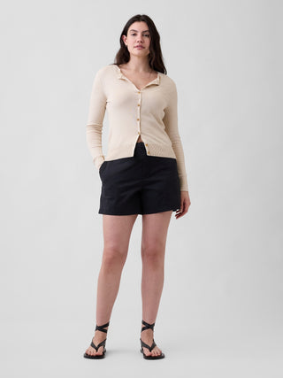 Shorts caqui Downtown de talle medio de 5".