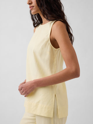 Camiseta sin mangas en mezcla de lino.