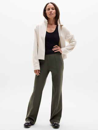 Pantalón Recto Talle Alto Bolsillos Traseros