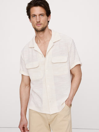 Camisa Resort de punto texturizado.