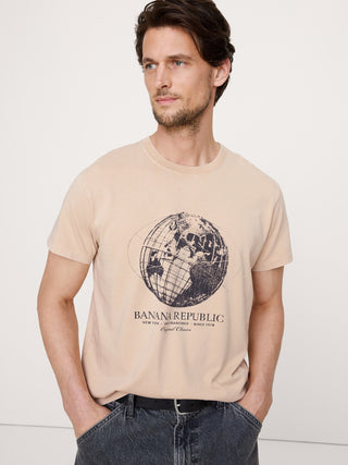 Camiseta gráfica de algodón con reedición de archivo.