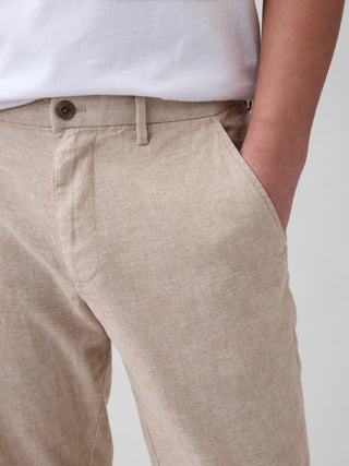 Pantalón recto en mezcla de lino.