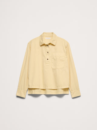 Camisa oversize de sarga de algodón con popover.