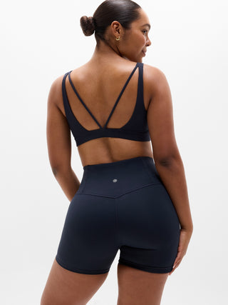 Pantalón corto Elation de talle ultra alto de 5".