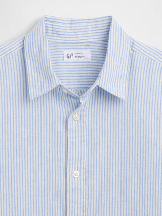 Camisa de mezcla de lino con corte estándar.