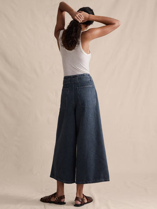 Jean culotte ligero de talle ultraalto.