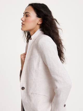 Blazer ajustado de lino.