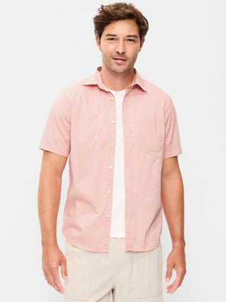 Camisa de corte clásico para uso diario.
