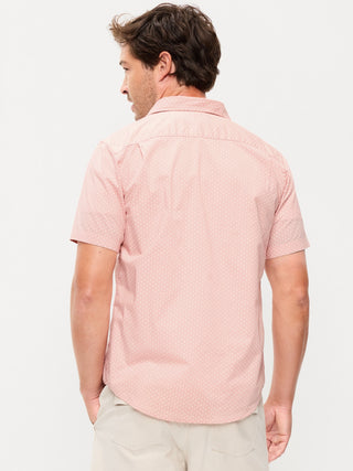 Camisa de corte clásico para uso diario.
