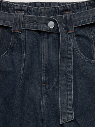 Jean culotte ligero de talle ultraalto.